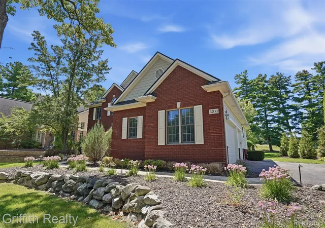 Photo 3 of Single family home for sale at 4700 Clifford Rd, Genoa Township Livingston, MI 48116 | MLS# 20261067404 | Listing updated on 2026-09-03