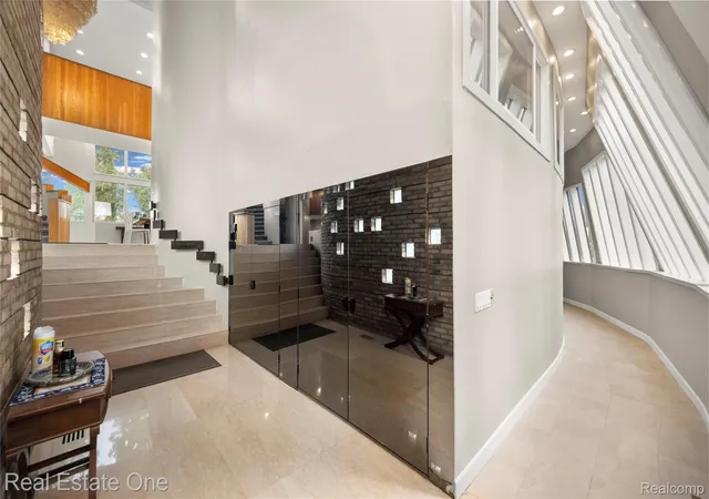 Photo 3 of Mansion for sale at 1440 Lochridge Rd, Bloomfield Charter Township Oakland, MI 48302 | MLS# 20261067407 | Listing updated on 2026-09-13