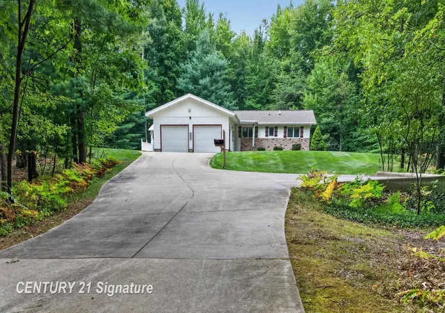 1st image of 3846 E Monroe Rd, Larkin Charter Township Midland, MI 48642 | MLS# 61050219531