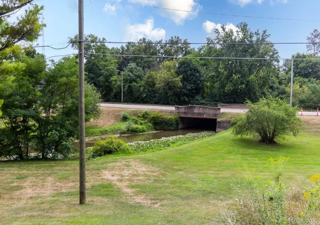 32nd image of 172 Higgins St, Lapeer City Lapeer, MI 48446 | MLS# 20261067410