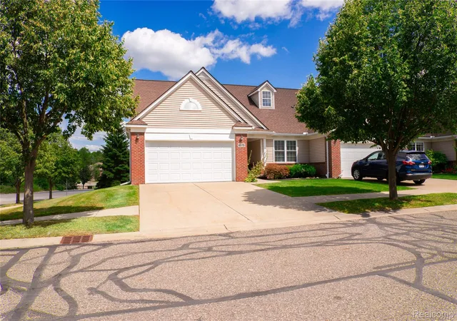 4th image of 6575 Cortland Ave, Brighton, MI 48114