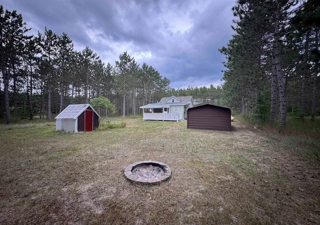 3rd image of 14915 Pauls Pl, Homestead Township Benzie, MI 49617 | MLS# 78080072722