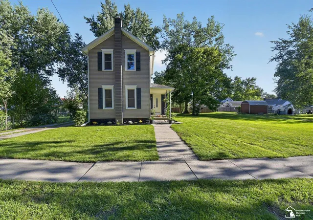 Photo 4 of Single family home for sale at 325 Hill St, Hudson City Lenawee, MI 49247 | MLS# 57050219538 | Listing updated on 2026-08-28