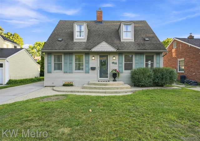 Photo 1 of Single family home for sale at 1526 W Houstonia Ave, Royal Oak City Oakland, MI 48073 | MLS# 20261067453 | Listing updated on 2026-09-12