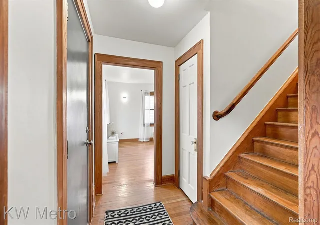 Photo 2 of Single family home for sale at 1526 W Houstonia Ave, Royal Oak City Oakland, MI 48073 | MLS# 20261067453 | Listing updated on 2026-09-12
