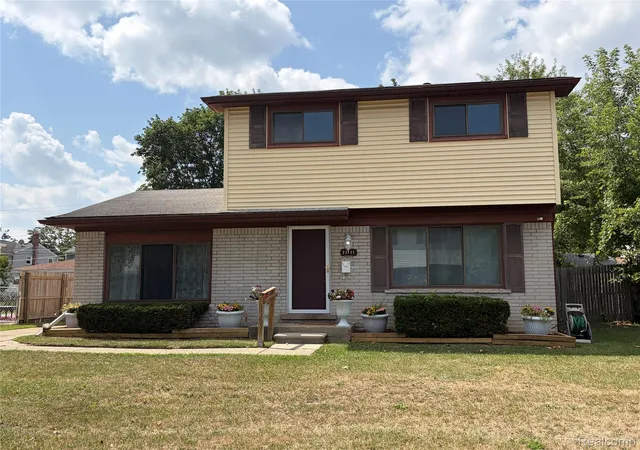 Photo 1 of Single family home for sale at 23101 Purdue Ave, Farmington Hills City Oakland, MI 48336 | MLS# 20261067459 | Listing updated on 2026-09-02