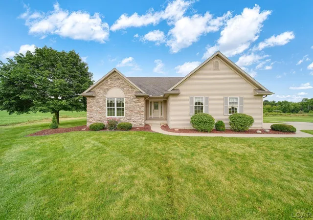 Photo 3 of Single family home for sale at 5750 Lyons Hwy, Madison Charter Township Lenawee, MI 49221 | MLS# 56050219545 | Listing updated on 2026-08-24