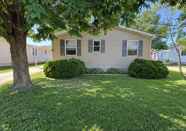 Photo 2 of Single family home for sale at 409 Colorado River Dr, Adrian City Lenawee, MI 49221 | MLS# 20261067485 | Listing updated on 2026-09-16