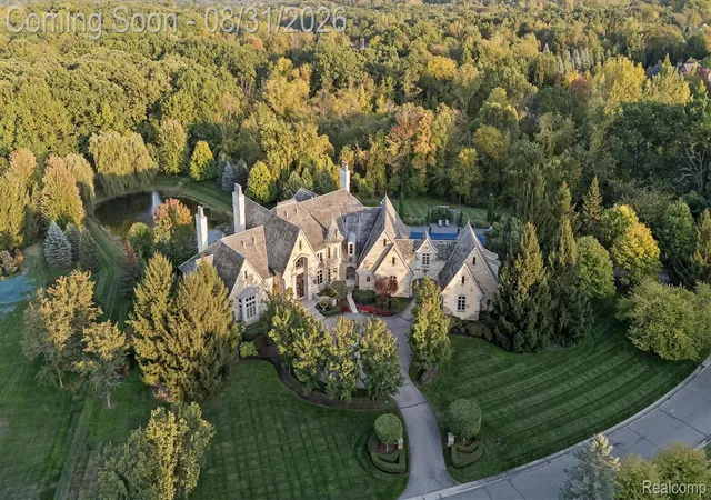 Photo 3 of Mansion for sale at 5537 Orchard Ridge, Oakland Charter Township Oakland, MI 48306 | MLS# 20261067490 | Listing updated on 2026-09-16