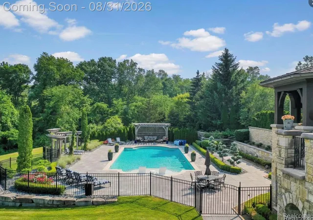 Photo 3 of Single family home for sale at 5537 Orchard Ridge, Oakland Charter Township Oakland, MI 48306 | MLS# 20261067490 | Listing updated on 2026-09-16