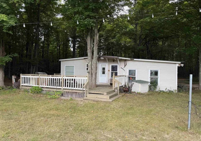 1st image of 272 S Haze Rd, Homestead Township Benzie, MI 49617 | MLS# 78080072726