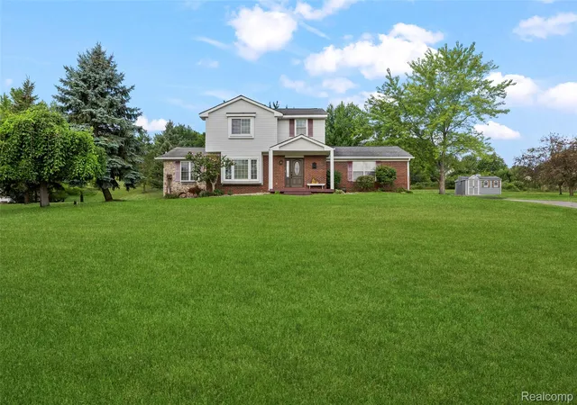 Photo 3 of Single family home for sale at 795 Vivian Ln, Oxford Charter Township Oakland, MI 48371 | MLS# 20261067509 | Listing updated on 2026-08-27