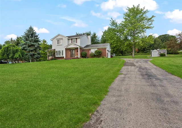 Photo 4 of Single family home for sale at 795 Vivian Ln, Oxford Charter Township Oakland, MI 48371 | MLS# 20261067509 | Listing updated on 2026-08-27