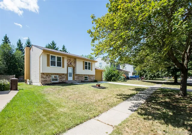 Photo 3 of Single family home for sale at 1186 Stamford Rd, Superior Charter Township Washtenaw, MI 48198 | MLS# 20261067511 | Listing updated on 2026-09-03
