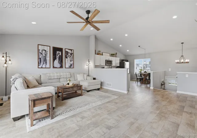 Photo 3 of Single family home for sale at 3051 Ivywood Cir, Howell Township Livingston, MI 48855 | MLS# 20261067513 | Listing updated on 2026-09-16