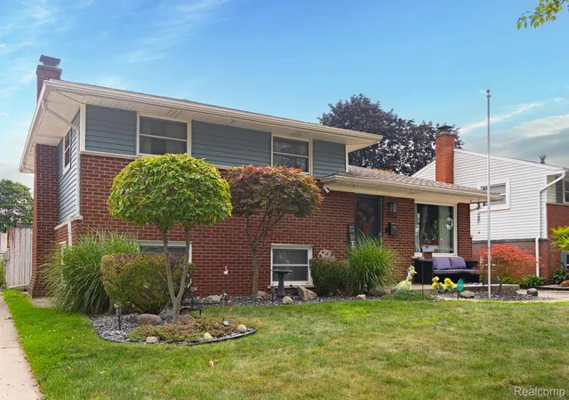 Photo 1 of Sale Pending at 9663 Blaty St, Taylor City Wayne, MI 48180 | MLS# 20261067519 | Listing updated on 2026-09-13