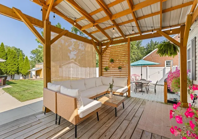 Photo 3 of Single family home for sale at 380 S Scott St, Adrian City Lenawee, MI 49221 | MLS# 56050219571 | Listing updated on 2026-09-23