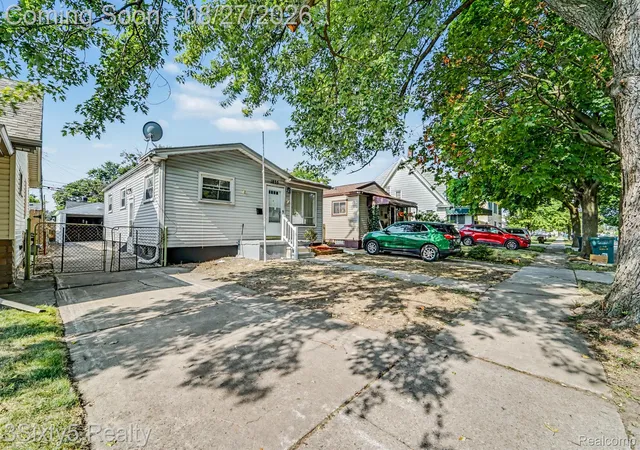 Photo 1 of Single family home for sale at 1835 Euclid St, Lincoln Park City Wayne, MI 48146 | MLS# 20261067537 | Listing updated on 2026-09-13