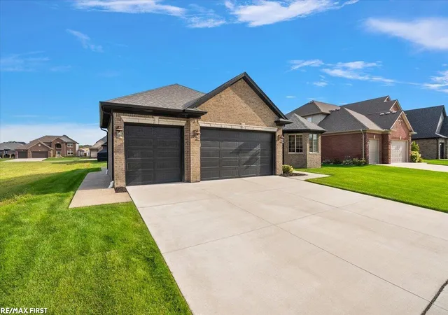 Photo 3 of Single family home for sale at 19117 Brighton Dr, Macomb Township Macomb, MI 48042 | MLS# 58050219578 | Listing updated on 2026-08-24