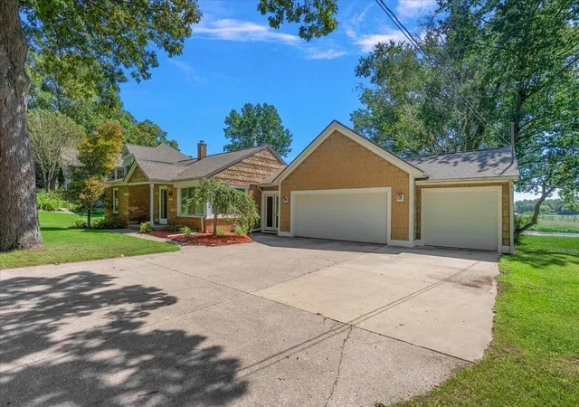 1st image of 114 River Hills Dr, Holland Charter Township Ottawa, MI 49424 | MLS# 71026044649