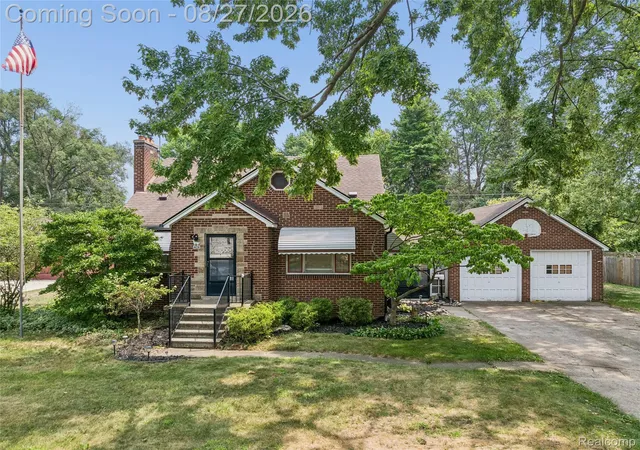 Photo 2 of Single family home for sale at 44736 Malow Ave, Sterling Heights City Macomb, MI 48314 | MLS# 20261067572 | Listing updated on 2026-09-12