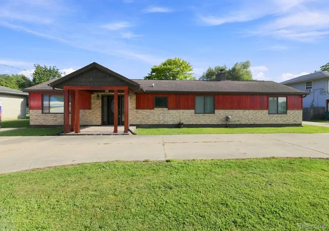 Photo 1 of Single family home for sale at 25800 N River Rd, Harrison Charter Township Macomb, MI 48045 | MLS# 20261067575 | Listing updated on 2026-09-03