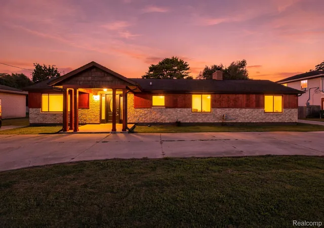 Photo 2 of Single family home for sale at 25800 N River Rd, Harrison Charter Township Macomb, MI 48045 | MLS# 20261067575 | Listing updated on 2026-09-03