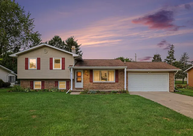 2nd image of 318 Kenway Dr, Delta Charter Township Eaton, MI 48917 | MLS# 65026044651