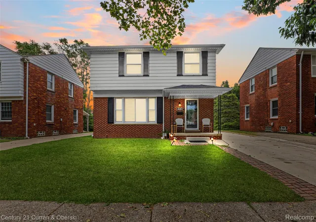 Photo 1 of Single family home for sale at 18285 Outer Dr, Dearborn City Wayne, MI 48128 | MLS# 20261067578 | Listing updated on 2026-08-26