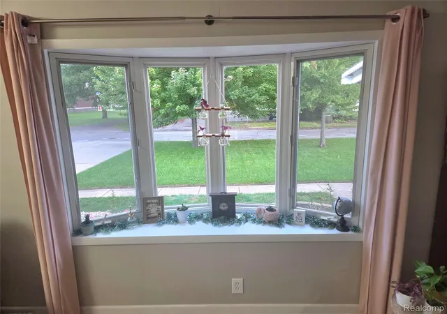 Photo 33 of Single family home for sale at 829 E Exchange St, Owosso City Shiawassee, MI 48867 | MLS# 20261067579 | Listing updated on 2026-08-29
