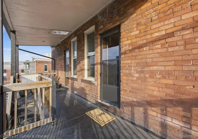 Listing Photo 1 - Condo for sale in building located at 476 Prentis St, Detroit, MI 48201 - Unit #5