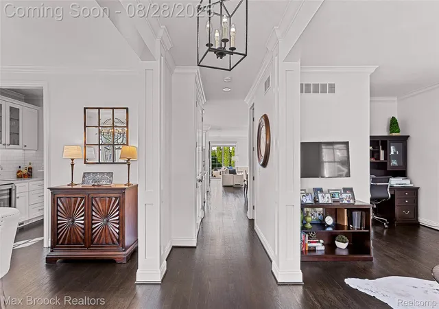 Photo 5 of Single family home for sale at 1840 Washington Blvd, Birmingham City Oakland, MI 48009 | MLS# 20261067602 | Listing updated on 2026-09-01