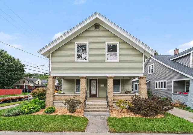 2nd image of 641 Lincoln Ave Nw, Grand Rapids City Kent, MI 49504 | MLS# 65026044662