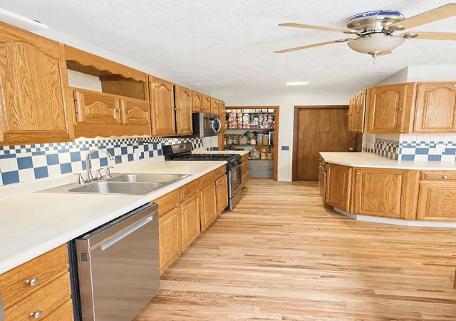 5th image of 181 Shellenberger Ave, Battle Creek City Calhoun, MI 49037 | MLS# 66026044661