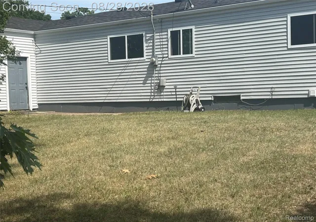 Photo 3 of Single family home for sale at 1320 Athlone St, Oxford Charter Township Oakland, MI 48371 | MLS# 20261067608 | Listing updated on 2026-09-13