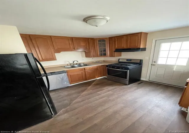 Photo 2 of Single family home for sale at 2396 Fisher St, Melvindale City Wayne, MI 48122 | MLS# 81026044665 | Listing updated on 2026-09-04