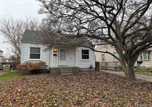 Photo 1 of Single family home for sale at 18747 Woodcrest St, Harper Woods City Wayne, MI 48225 | MLS# 20261067620 | Listing updated on 2026-09-10