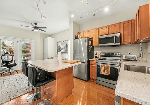 Photo 4 of Condo for sale at 282 E Palmer St, Detroit City Wayne, MI 48202 | MLS# 20261067624 | Listing updated on 2026-09-01