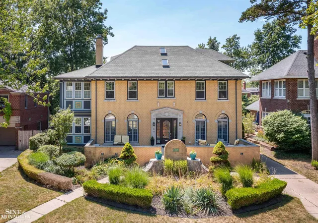 Photo 1 of Single family home for sale at 1319 Balfour St, Grosse Pointe Park City Wayne, MI 48230 | MLS# 58050219613 | Listing updated on 2026-08-24