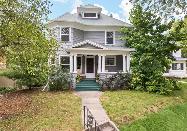 1st image of 204 Edgewood St, Jackson City Jackson, MI 49201 | MLS# 81026044683