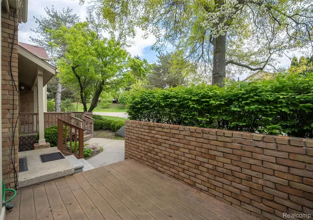Photo 3 of Condo for sale at 5590 Hillcrest Cir W, West Bloomfield, MI 48322 | MLS# 20261067653 | Listing updated on 2026-10-15