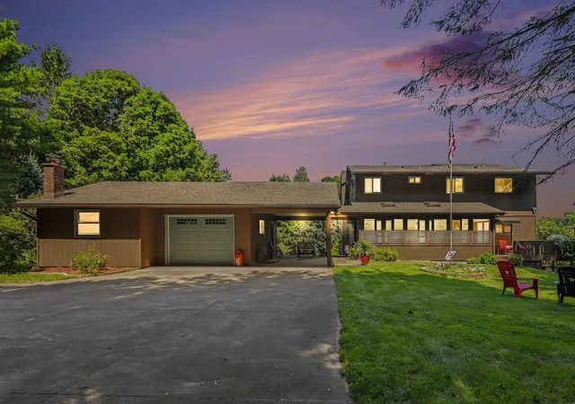 2nd image of 9559 E H J Ave, Comstock Charter Township Kalamazoo, MI 49053 | MLS# 66026044686