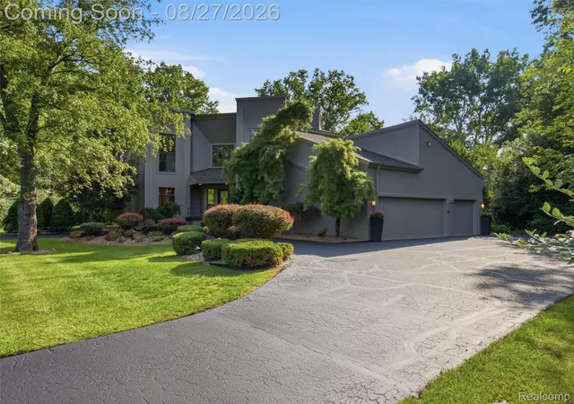 Photo 3 of Single family home for sale at 1250 Sunniwood Pl, Oakland Charter Township Oakland, MI 48306 | MLS# 20261067667 | Listing updated on 2026-08-27