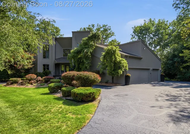 Photo 5 of Single family home for sale at 1250 Sunniwood Pl, Oakland Charter Township Oakland, MI 48306 | MLS# 20261067667 | Listing updated on 2026-08-27