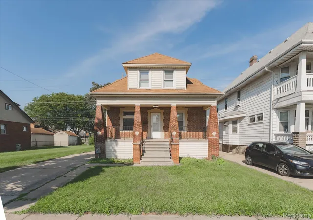 Photo 3 of Single family home for sale at 2308 10th St, Wyandotte City Wayne, MI 48192 | MLS# 20261067678 | Listing updated on 2026-08-25