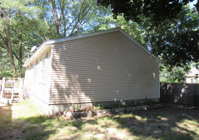 4th image of 2708 Worden St, Norton Shores City Muskegon, MI 49444 | MLS# 71026044703