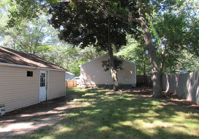 5th image of 2708 Worden St, Norton Shores City Muskegon, MI 49444 | MLS# 71026044703