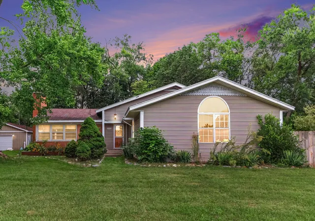 Photo 2 of Single family home for sale at 42910 Evergreen Park Dr, Decatur Township Van Buren, MI 49045 | MLS# 69026044716 | Listing updated on 2026-09-10