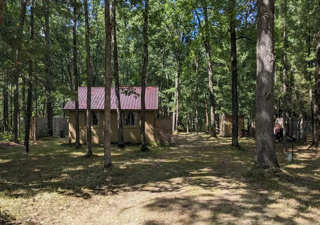 3rd image of 1640 W Bartlett Rd, Peacock Township Lake, MI 49304 | MLS# 71026044711