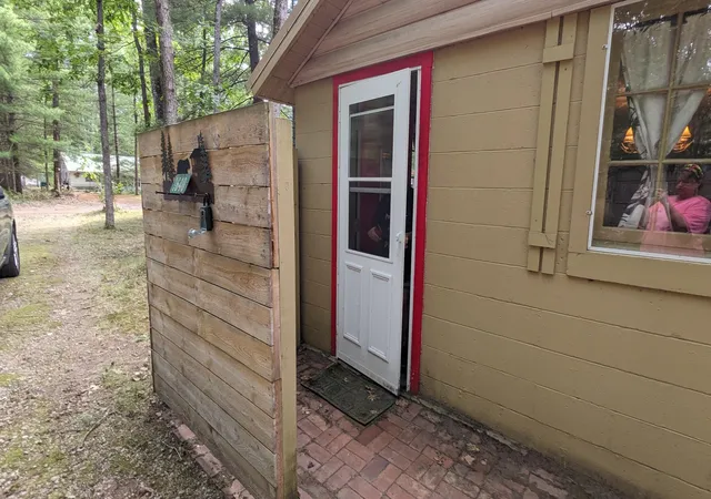 5th image of 1640 W Bartlett Rd, Peacock Township Lake, MI 49304 | MLS# 71026044711